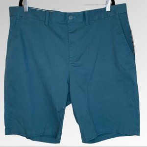 Old Navy NWT ultimate slim shorts Sz 40